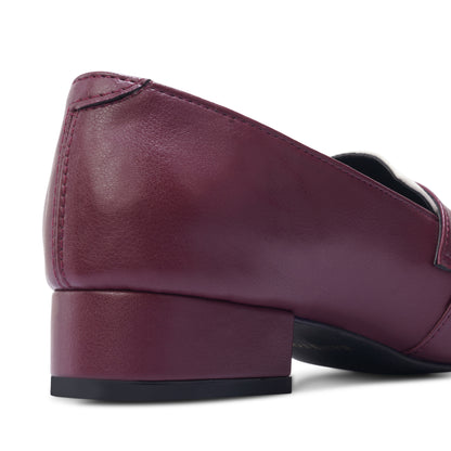 Clevia Two-Tone Classic Penny Loafer ( Maroon & White )