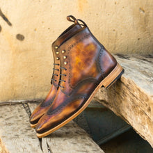 Load image into Gallery viewer, Fire Tabbacco finish Leather Brogue boot
